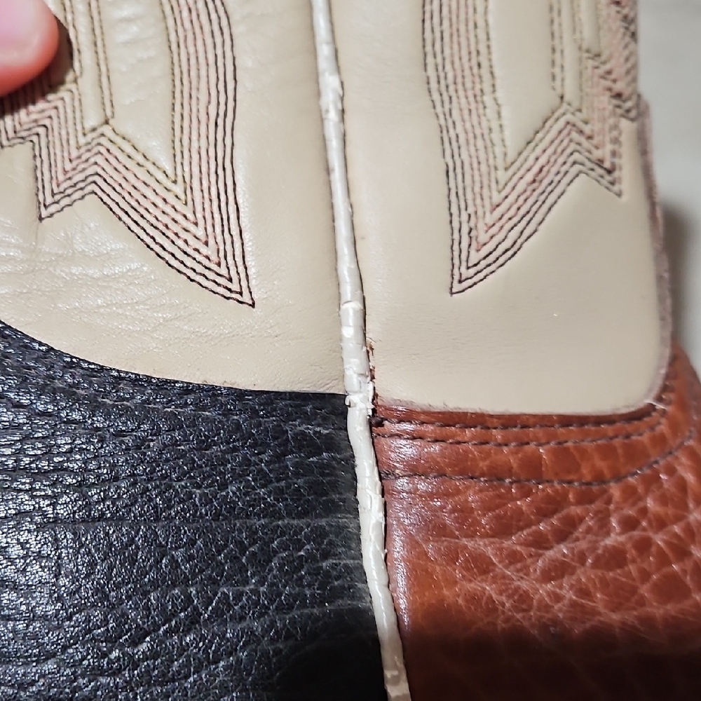 Roper Tan and Cream Leather Boots - Picture 4 of 7